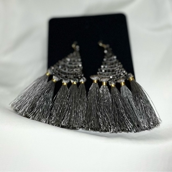 WOMEN’S Grey and Gold Metallic Bead Tassel Fringe Earrings - Picture 6 of 7